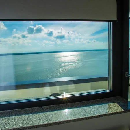 Apartment Derby Beach Mamaia. *